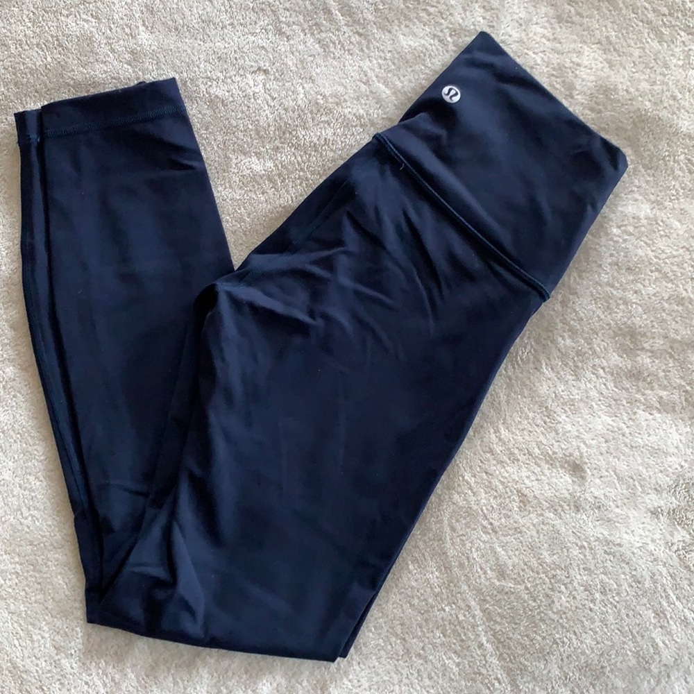 Never worn lululemon leggings